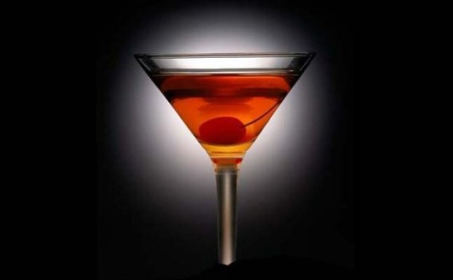 συνταγή για cocktail manhattan