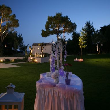 τραπεζι ευχων σε κτημα